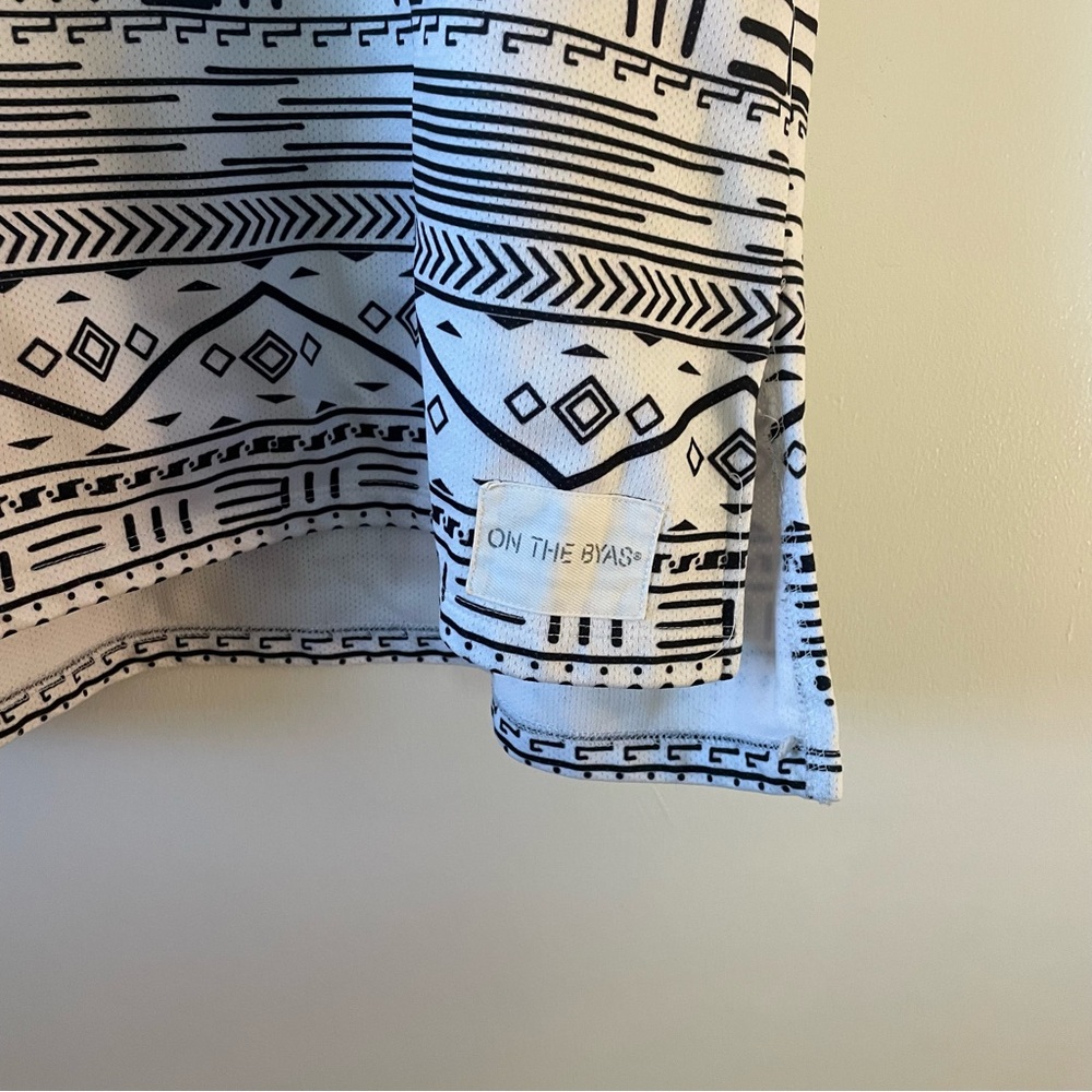 On the Byas Aztec Print Paneled Tee - Picture 4 of 5